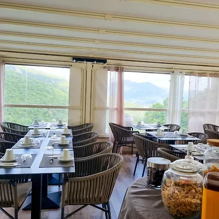 Les Orangers Hotel 3*