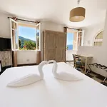 Hotel Les Orangers 3*