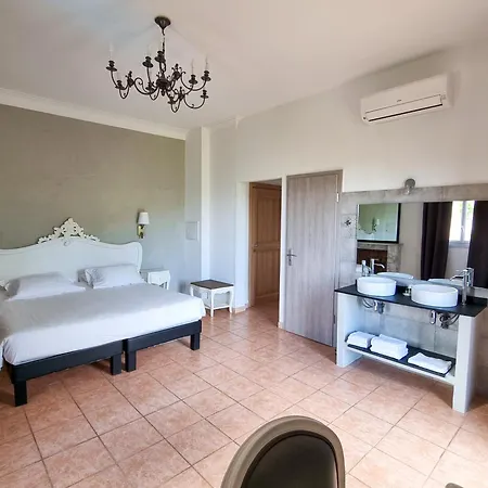 Hotel Les Orangers 3*