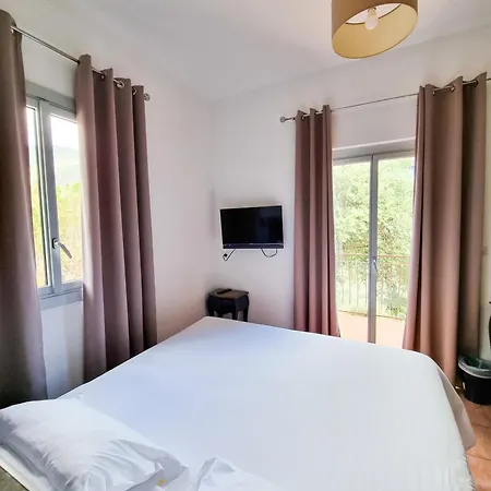Hotel Les Orangers Olmeto (Corsica)