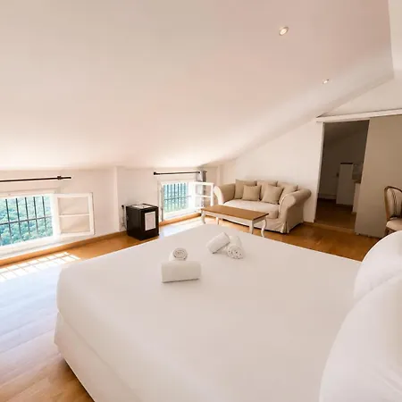 Les Orangers Hotel