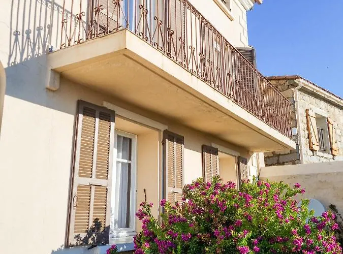 Hotel Les Orangers 3*