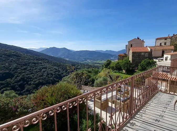 Les Orangers Hotel 3*