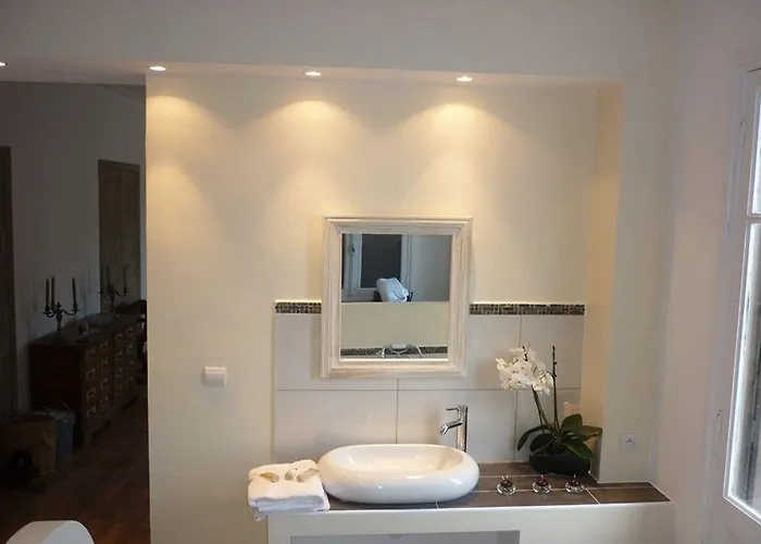 Les Orangers Hotel 3*